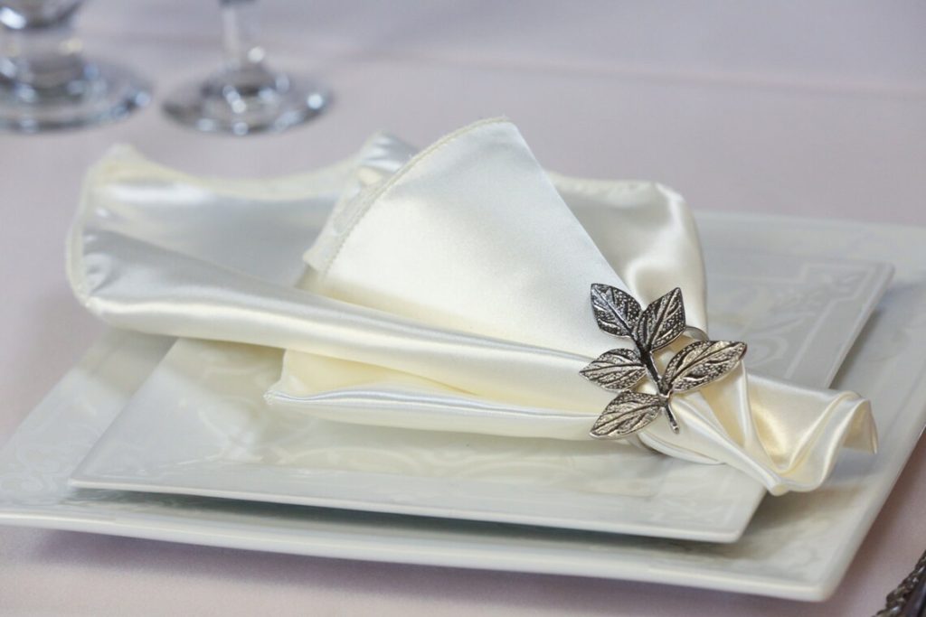 stunning wedding napkins