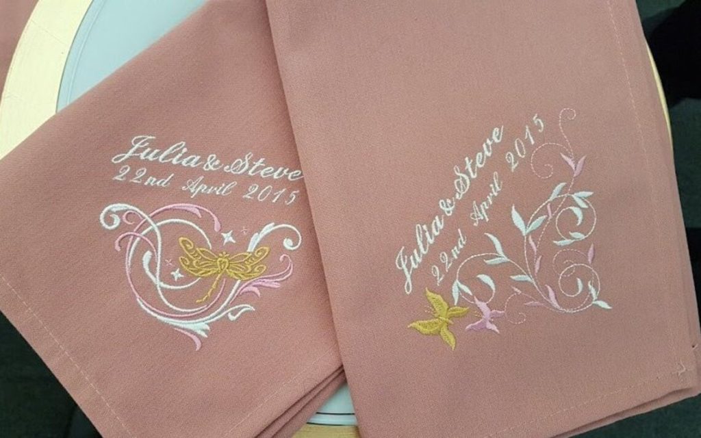 stunning wedding napkins