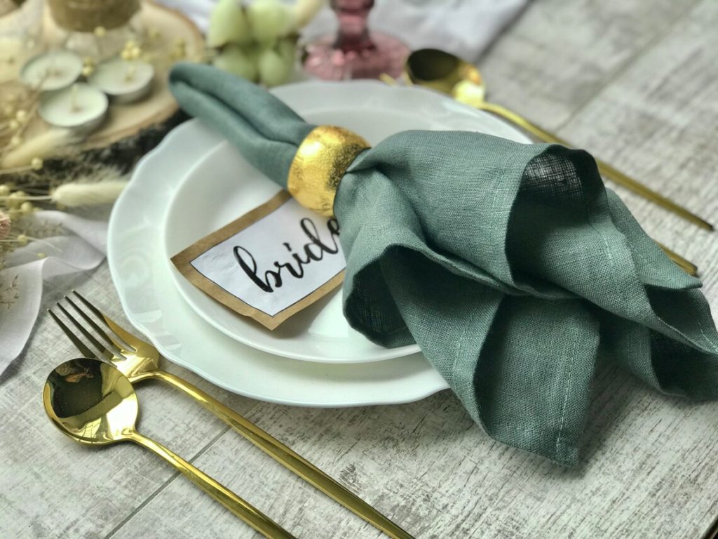 stunning wedding napkins