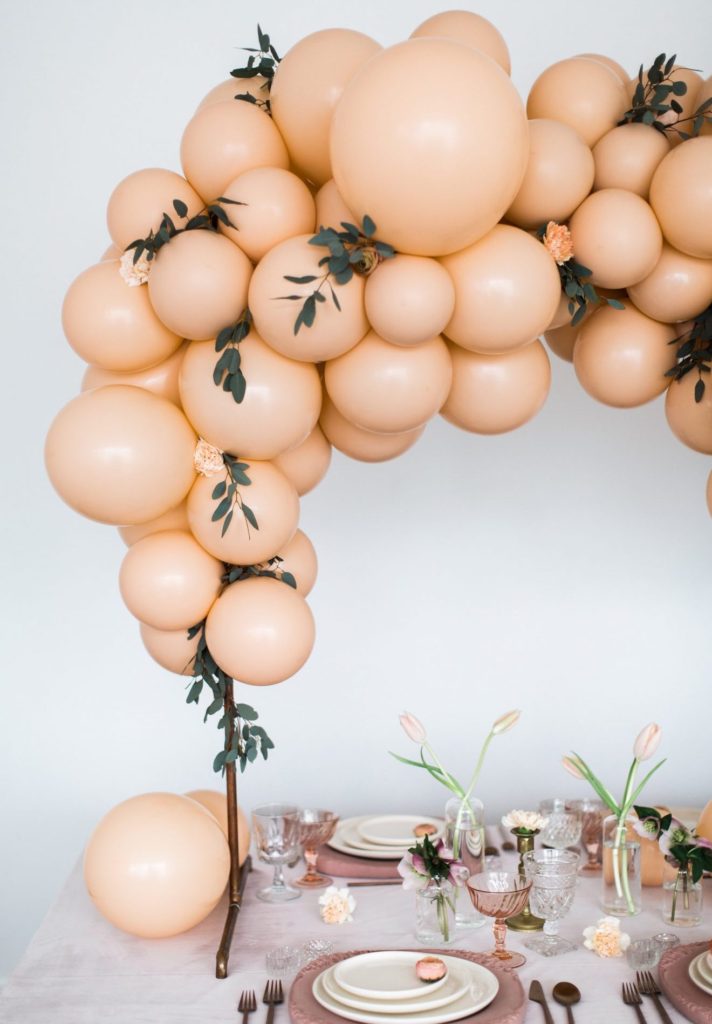 balloon arch Creative Bridal Shower Ideas