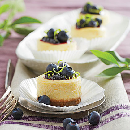 spring baby shower ideas blueberry cheesecakes